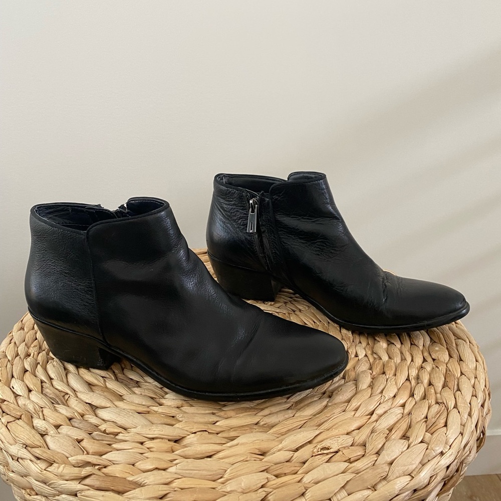 Sam Edelman Black Petty Booties sz 9
